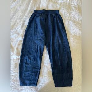 Indigowares barrel leg pull on pant